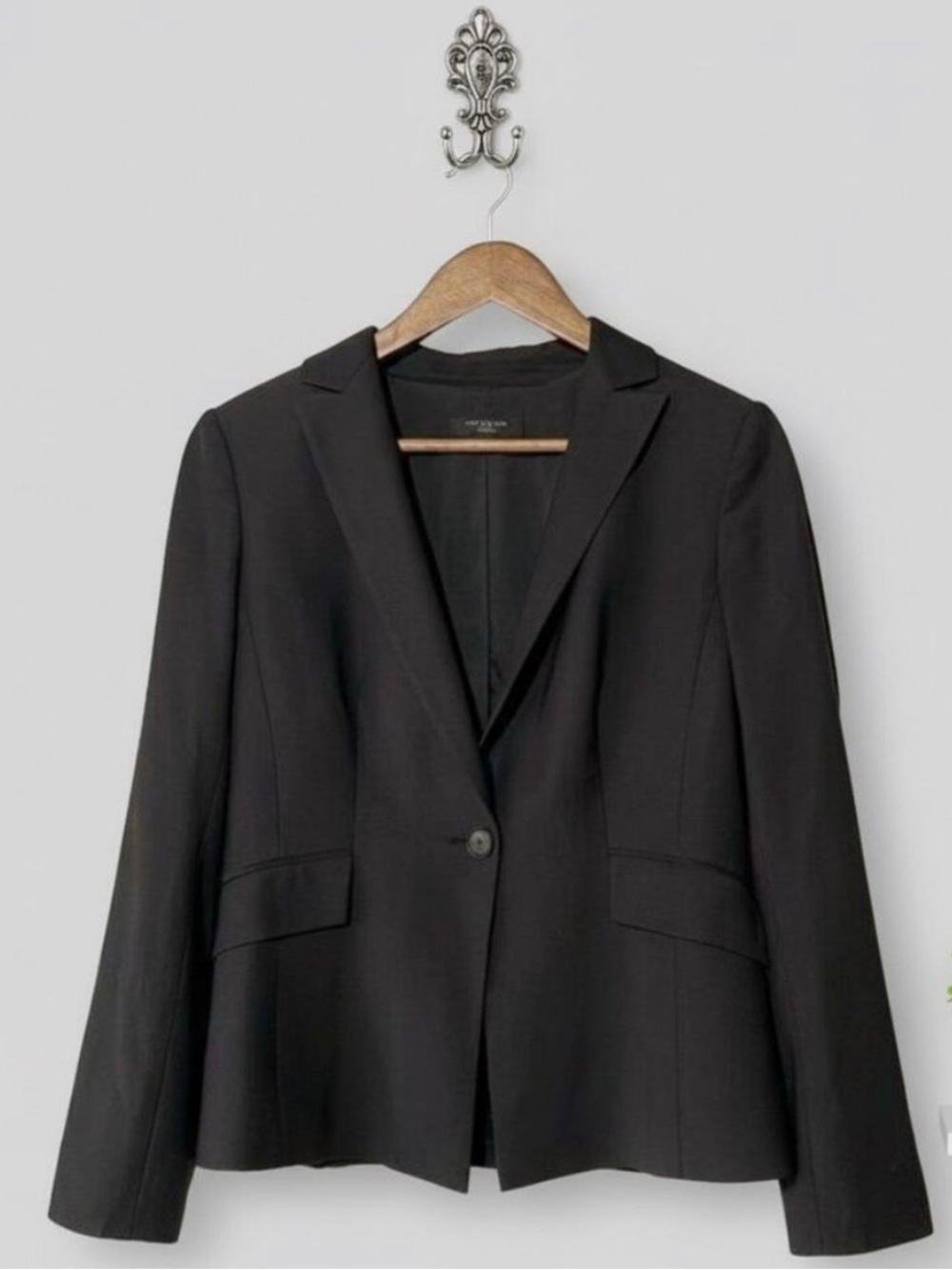 Ann Taylor Blazer 8 Petite Black Classic One Button Virgin Wool Blend